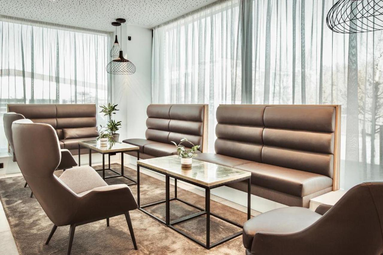 Hotel Wyndham Garden Munich Messe Esterno foto Interior of the hotel