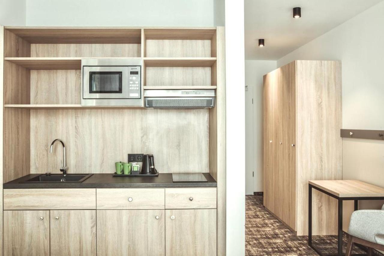Hotel Wyndham Garden Munich Messe Esterno foto Kitchen