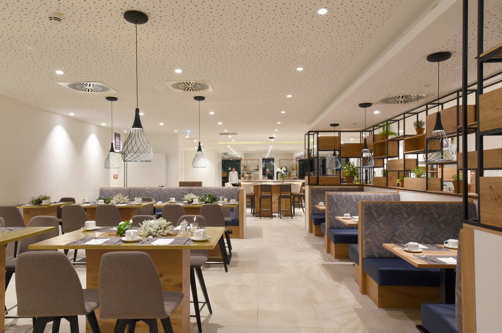 Hotel Wyndham Garden Munich Messe Esterno foto Interior of a modern hotel